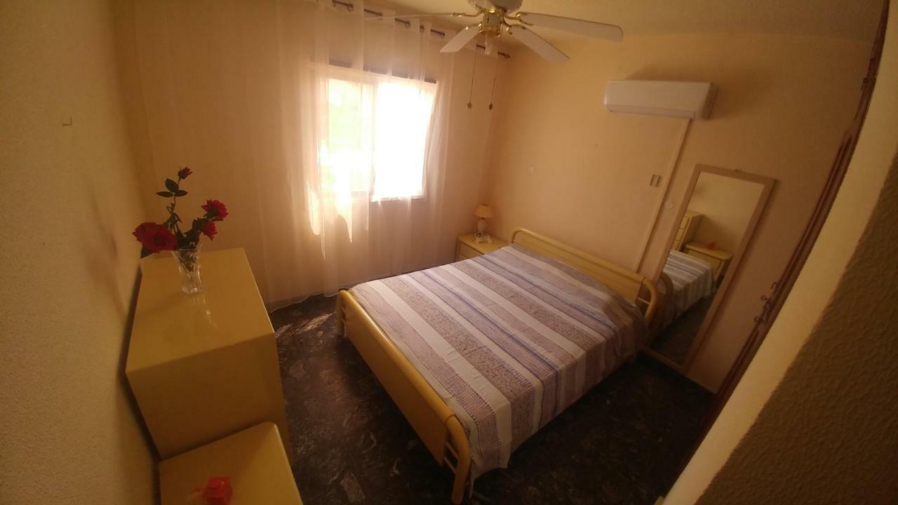 Sandy Beach Apartment 3 Oroklini Extérieur photo